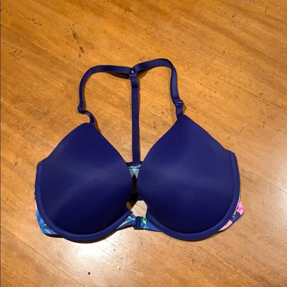 PINK Victoria’s Secret push up bra